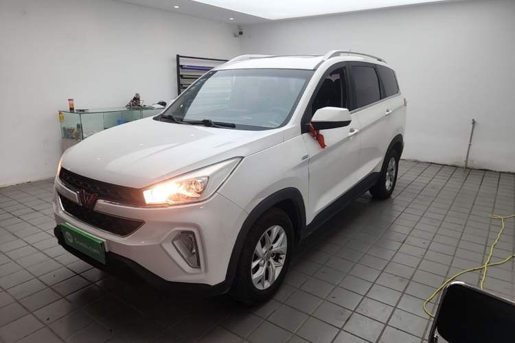Used Wuling Hongguang S3 2018 1.5T Manual Luxury Model China V Standard Guazi used car, China used car export, Used car for sale, Used  cars, Cheapest cars for sale