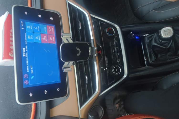 Used Wuling Hongguang S3 2018 1.5L Manual Luxury Model China V Standard Audio And AC Panel