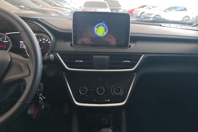 Used Wuling Hongguang S3 2018 1.5L Manual Standard Version China V Standard Audio And AC Panel