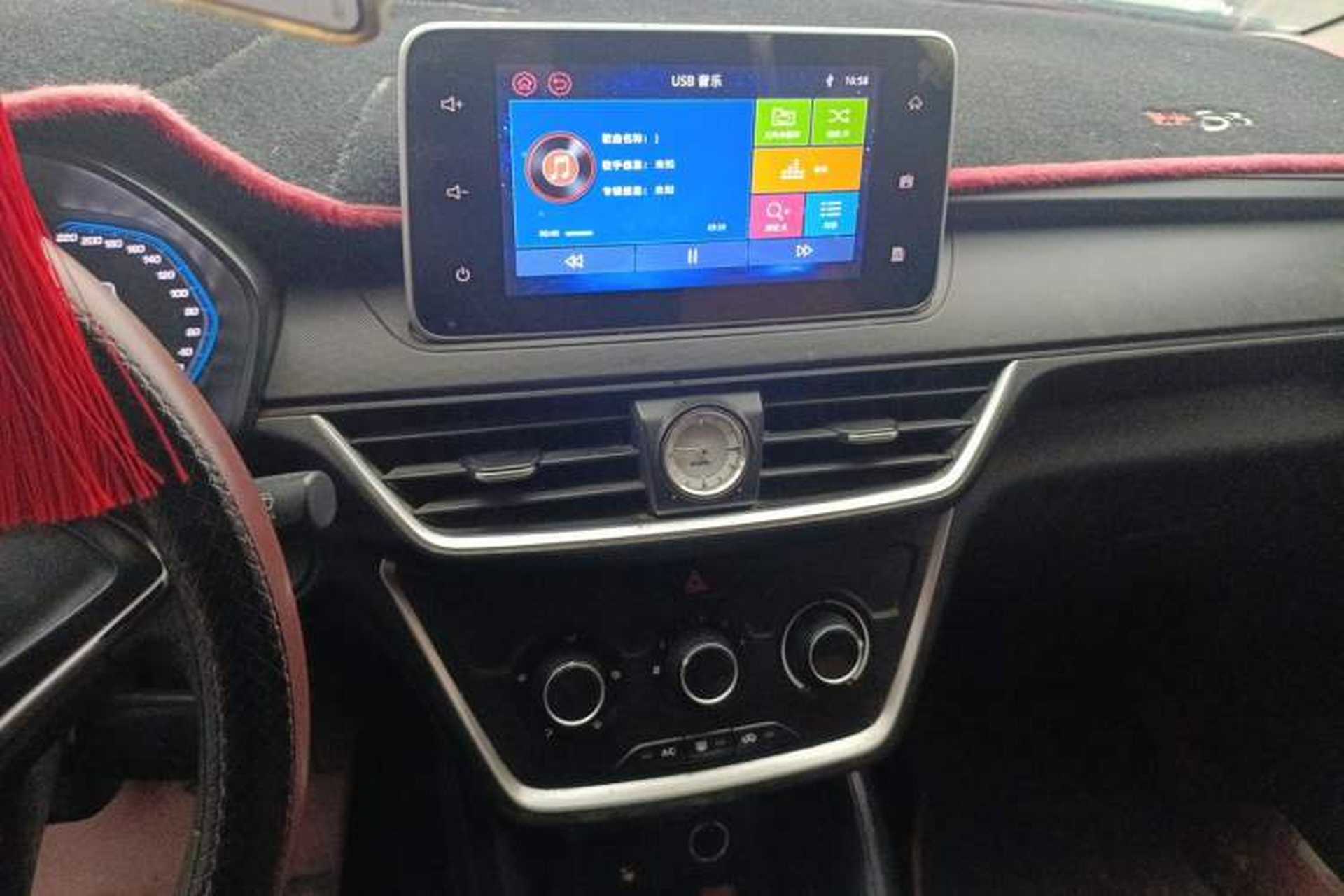 Used Wuling Hongguang S3 2018 1.5L Manual Comfort Model China V Standard Audio And AC Panel