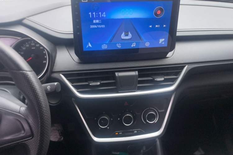 Used Wuling Hongguang S3 2018 1.5L Manual Standard Version China V Standard Audio And AC Panel