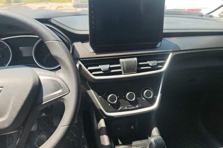 Used Wuling Hongguang S3 2018 1.5L Manual Standard Version China V Standard Audio And AC Panel