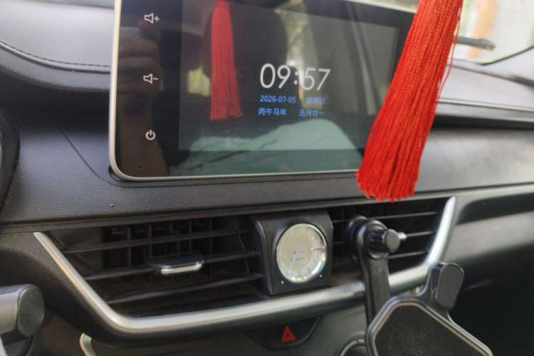 Used Wuling Hongguang S3 2018 1.5T Manual Comfort Model China V Standard Audio And AC Panel