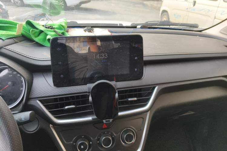 Used Wuling Hongguang S3 2018 1.5L Manual Standard Version China V Standard Audio And AC Panel