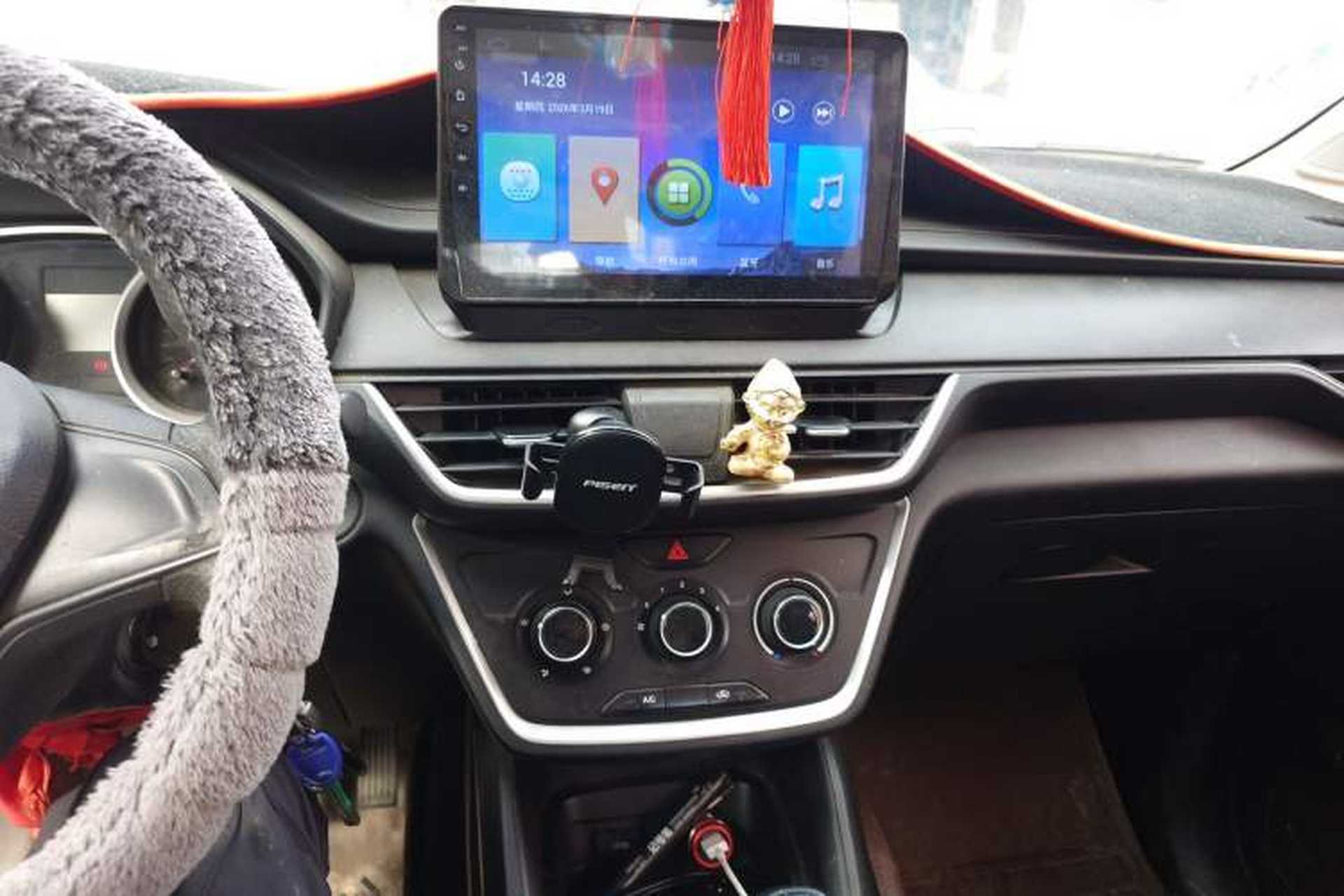Used Wuling Hongguang S3 2018 1.5L Manual Standard Version China V Standard Audio And AC Panel