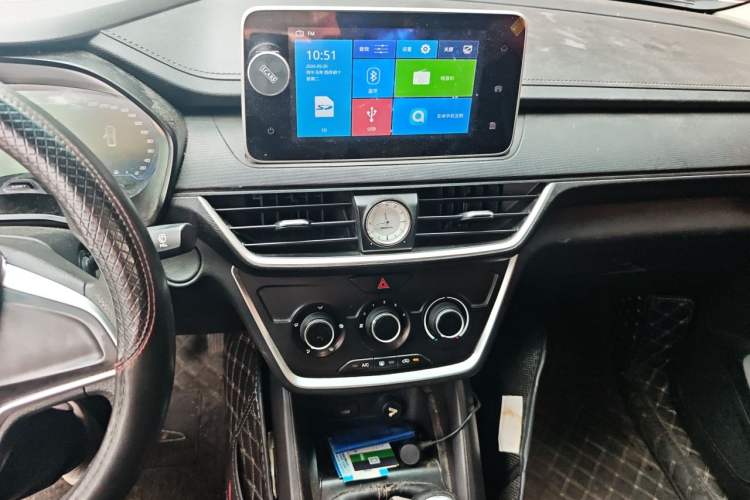Used Wuling Hongguang S3 2018 1.5L Manual Comfort Model China V Standard Audio And AC Panel