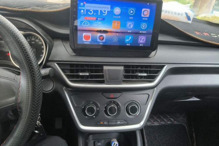 Used Wuling Hongguang S3 2018 1.5L Manual Standard Version China V Standard Audio And AC Panel