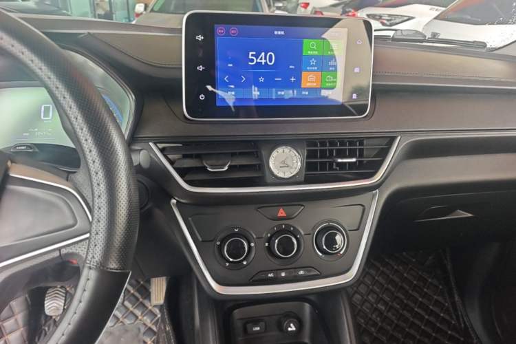 Used Wuling Hongguang S3 2018 1.5L Manual Comfort Model China V Standard Audio And AC Panel