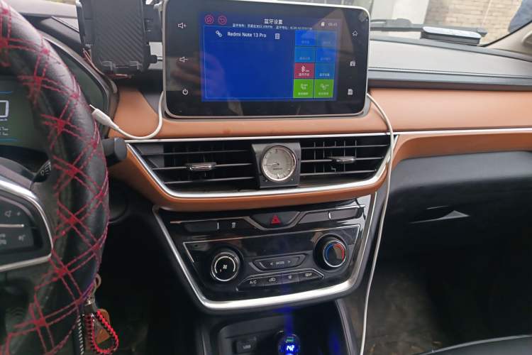 Used Wuling Hongguang S3 2018 1.5L Manual Luxury Model China V Standard Audio And AC Panel