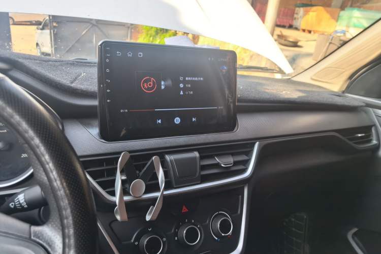 Used Wuling Hongguang S3 2018 1.5L Manual Standard Version China V Standard Audio And AC Panel