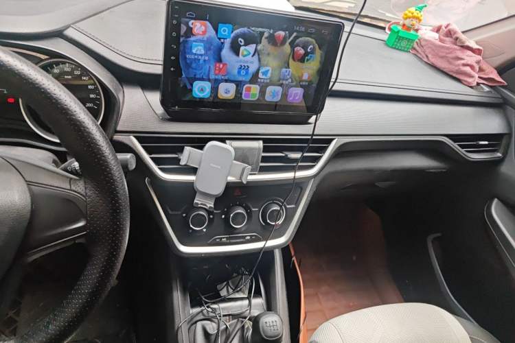 Used Wuling Hongguang S3 2018 1.5L Manual Standard Version China V Standard Audio And AC Panel