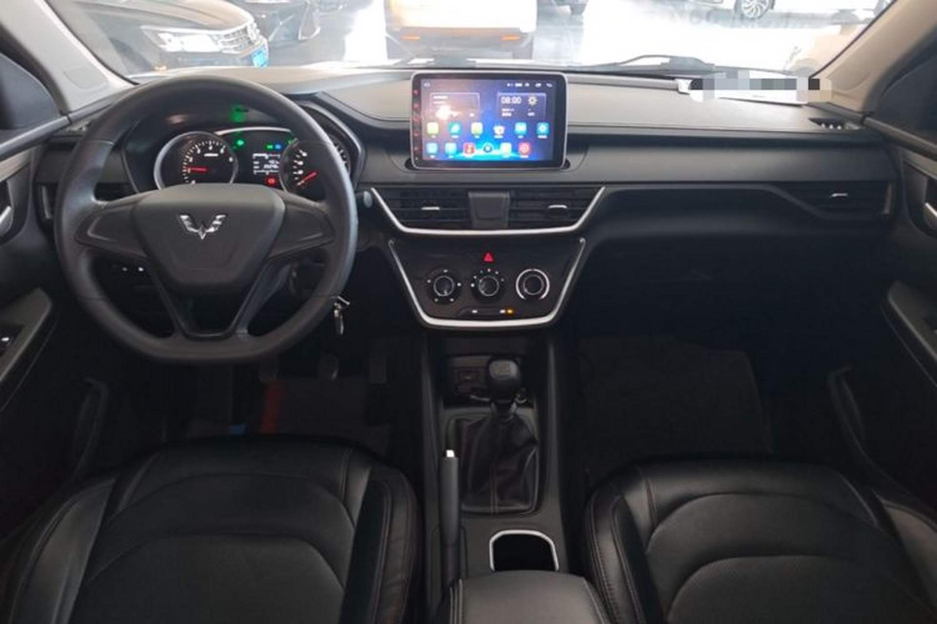 Used Wuling Hongguang S3 2018 1.5L Manual Standard Version China V Standard Center Console