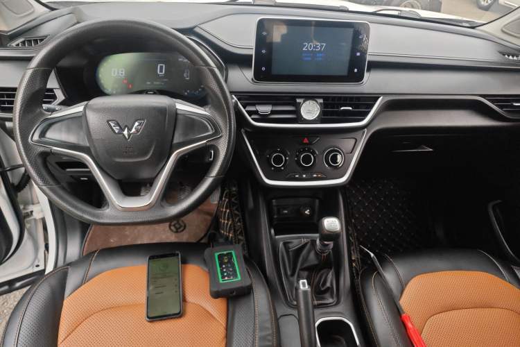 Used Wuling Hongguang S3 2018 1.5L Manual Comfort Model China V Standard Center Console