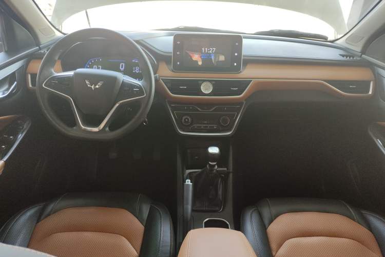 Used Wuling Hongguang S3 2018 1.5L Manual Luxury Model China V Standard Center Console
