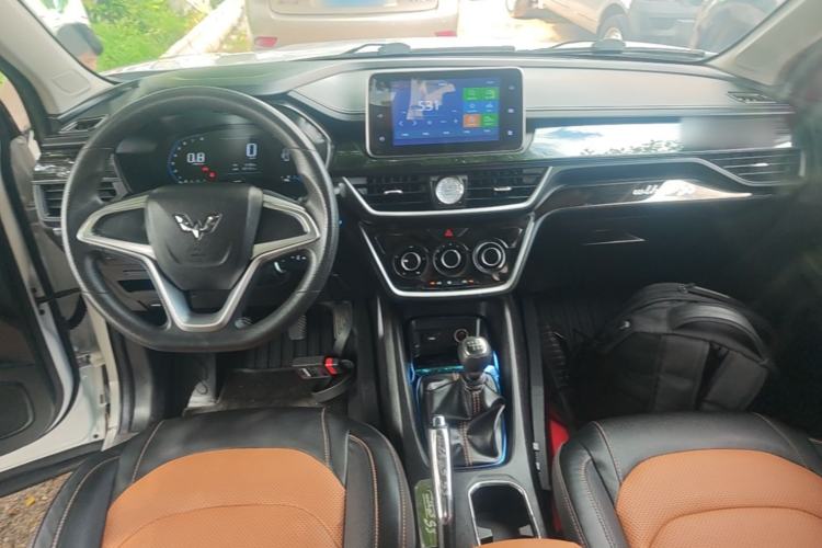 Used Wuling Hongguang S3 2018 1.5L Manual Comfort Model China V Standard Center Console