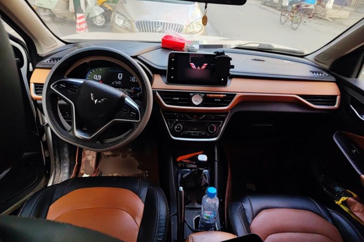 Used Wuling Hongguang S3 2018 1.5L Manual Luxury Model China V Standard Center Console