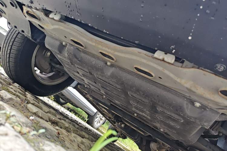 Used Wuling Hongguang S3 2018 1.5L Manual Standard Version China V Standard Chassis Front Left