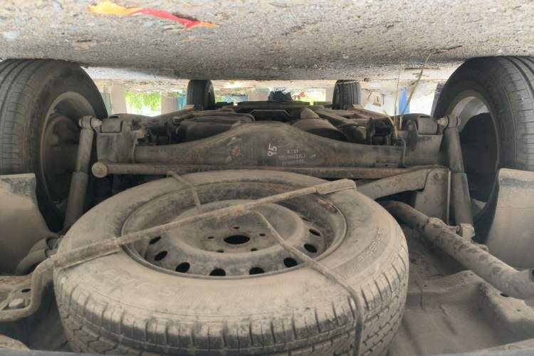 Used Wuling Hongguang S3 2018 1.5L Manual Standard Version China V Standard Chassis Rear