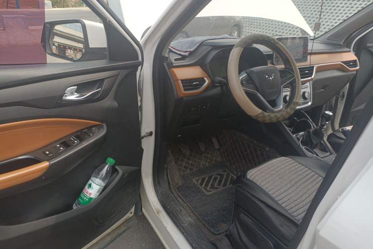 Used Wuling Hongguang S3 2018 1.5L Manual Luxury Model China V Standard Driver Seat