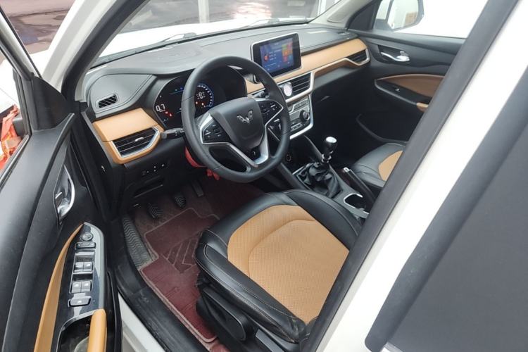Used Wuling Hongguang S3 2018 1.5T Manual Luxury Model China V Standard Driver Seat