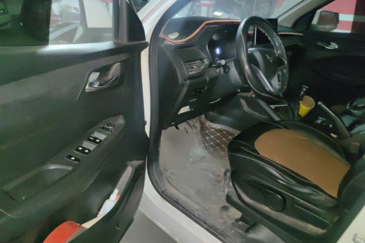 Used Wuling Hongguang S3 2018 1.5L Manual Comfort Model China V Standard Driver Seat