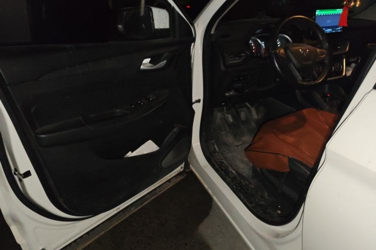 Used Wuling Hongguang S3 2018 1.5L Manual Standard Version China V Standard Driver Seat