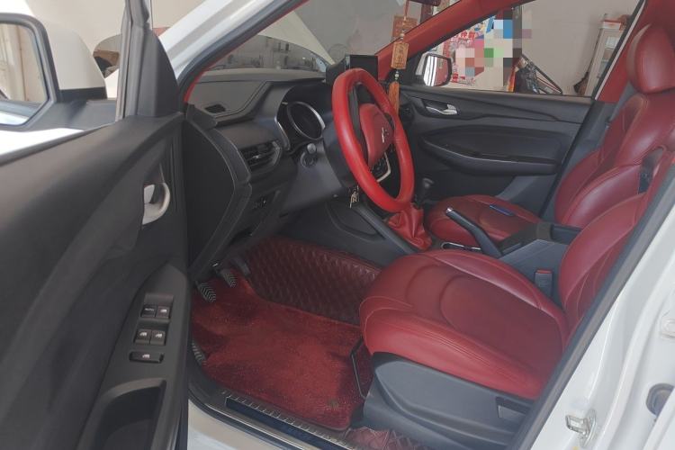 Used Wuling Hongguang S3 2018 1.5L Manual Standard Version China V Standard Driver Seat