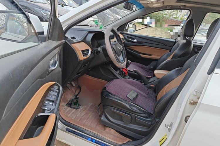 Used Wuling Hongguang S3 2018 1.5L Manual Luxury Model China V Standard Driver Seat
