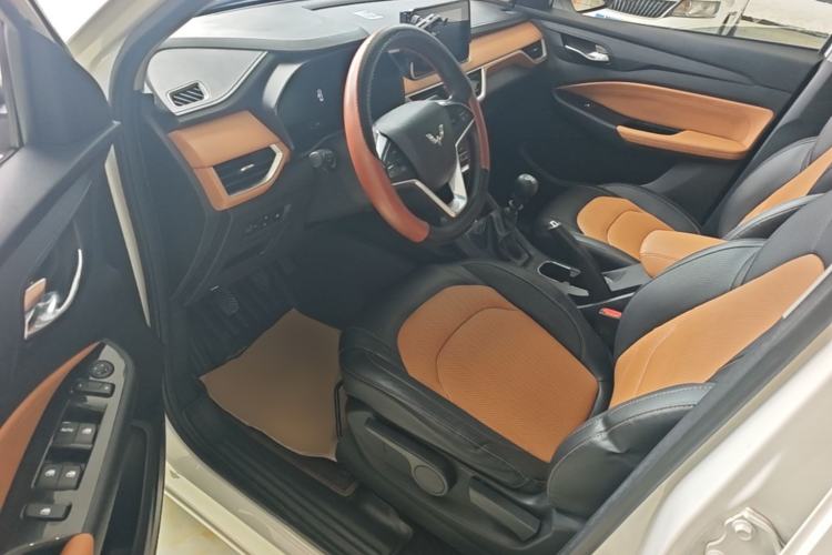 Used Wuling Hongguang S3 2018 1.5L Manual Luxury Model China V Standard Driver Seat