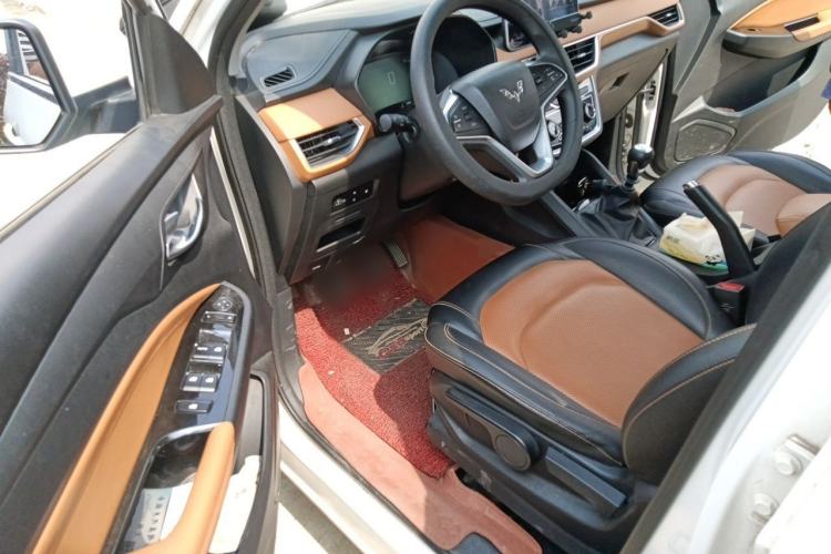 Used Wuling Hongguang S3 2018 1.5L Manual Luxury Model China V Standard Driver Seat