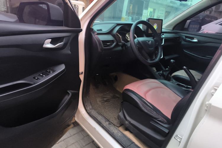Used Wuling Hongguang S3 2018 1.5L Manual Standard Version China V Standard Driver Seat