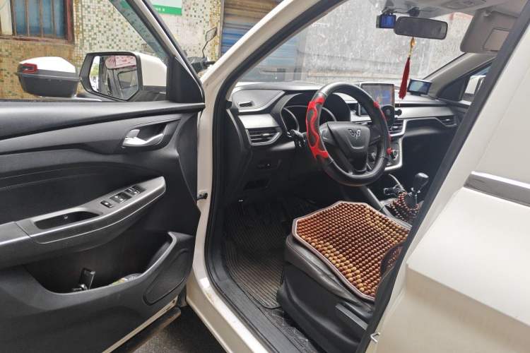 Used Wuling Hongguang S3 2018 1.5L Manual Standard Version China V Standard Driver Seat