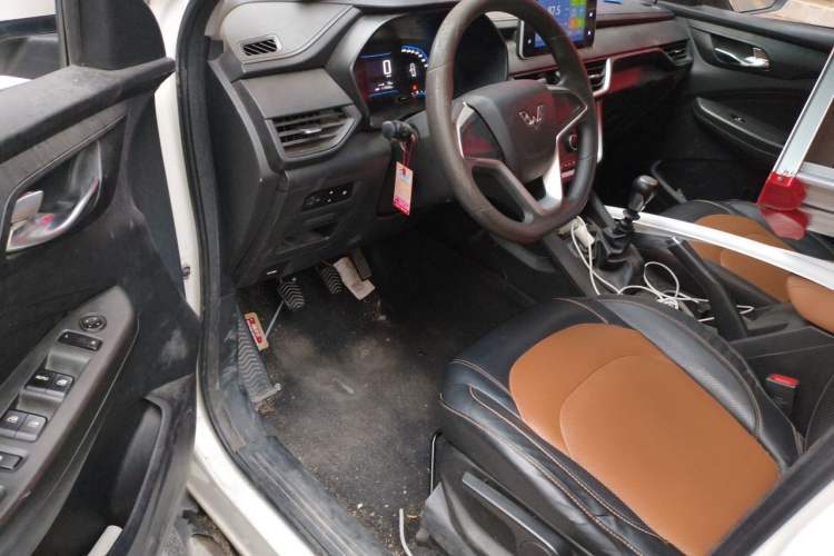 Used Wuling Hongguang S3 2018 1.5L Manual Comfort Model China V Standard Driver Seat