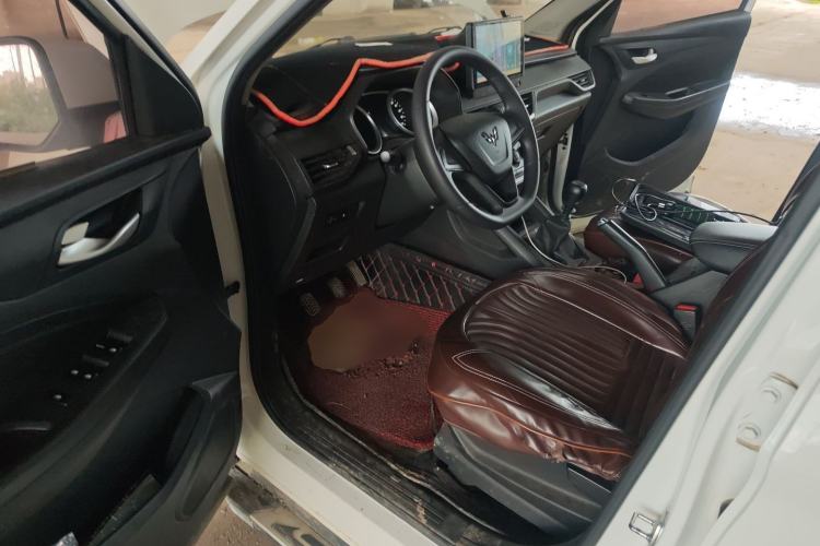 Used Wuling Hongguang S3 2018 1.5L Manual Standard Version China V Standard Driver Seat