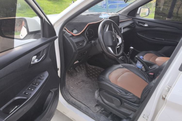 Used Wuling Hongguang S3 2018 1.5L Manual Comfort Model China V Standard Driver Seat