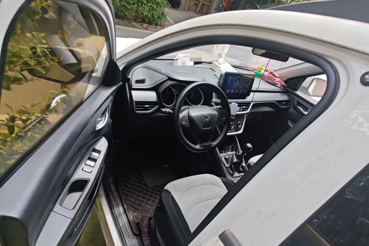 Used Wuling Hongguang S3 2018 1.5L Manual Standard Version China V Standard Driver Seat