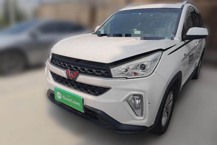 Wuling Hongguang S3 2018 1.5T Manual Luxury Model China V Standard مستعملة Guazi used car, China used car export, Used car for sale, Used  cars, Cheapest cars for sale