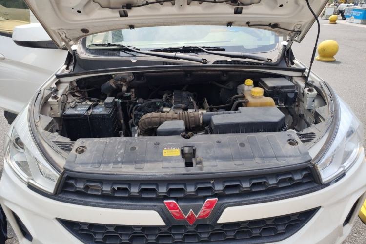 Used Wuling Hongguang S3 2018 1.5L Manual Standard Version China V Standard Engine Bay