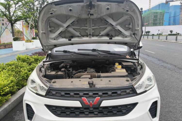 Used Wuling Hongguang S3 2018 1.5L Manual Standard Version China V Standard Engine Bay