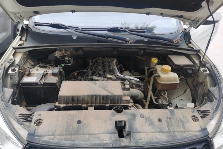Used Wuling Hongguang S3 2018 1.5T Manual Comfort Model China V Standard Engine Bay