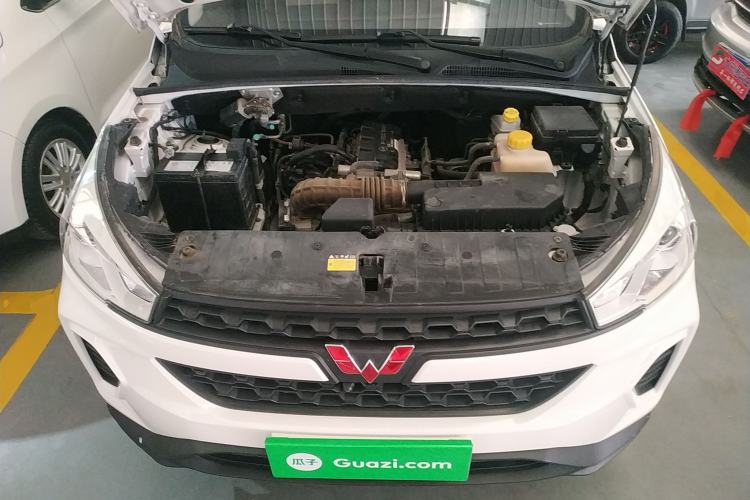 Used Wuling Hongguang S3 2018 1.5L Manual Standard Version China V Standard Engine Bay