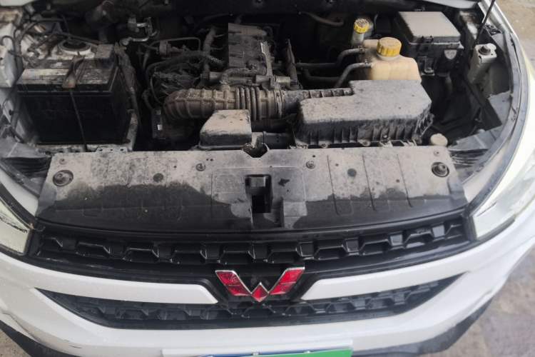 Used Wuling Hongguang S3 2018 1.5L Manual Standard Version China V Standard Engine Bay