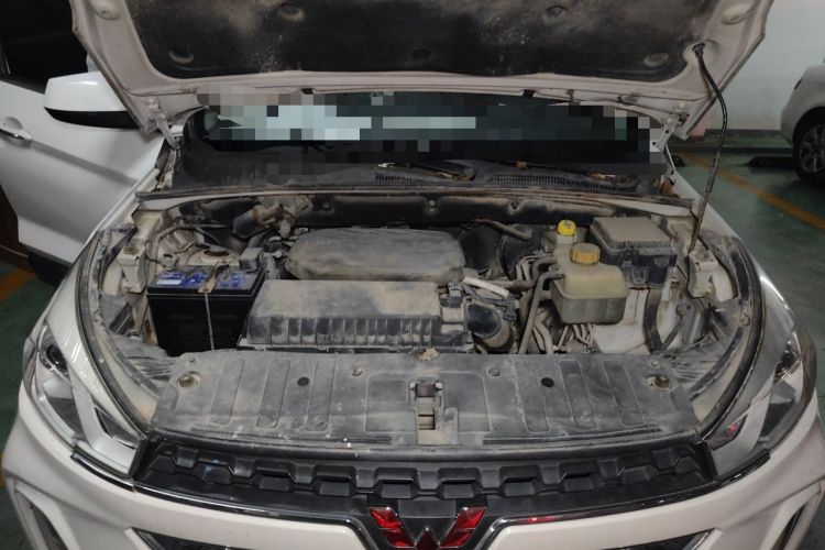 Used Wuling Hongguang S3 2018 1.5T Manual Luxury Model China V Standard Engine Bay