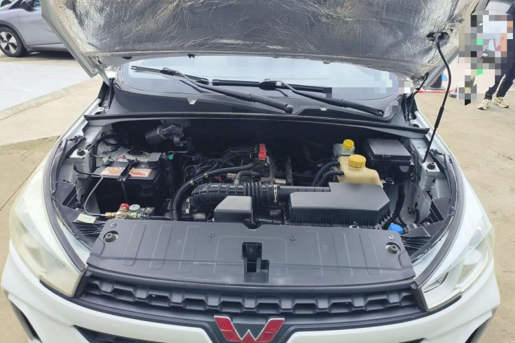 Used Wuling Hongguang S3 2018 1.5L Manual Standard Version China V Standard Engine Bay