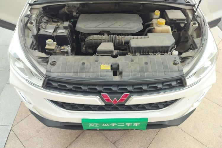 Used Wuling Hongguang S3 2018 1.5L Manual Luxury Model China V Standard Engine Bay