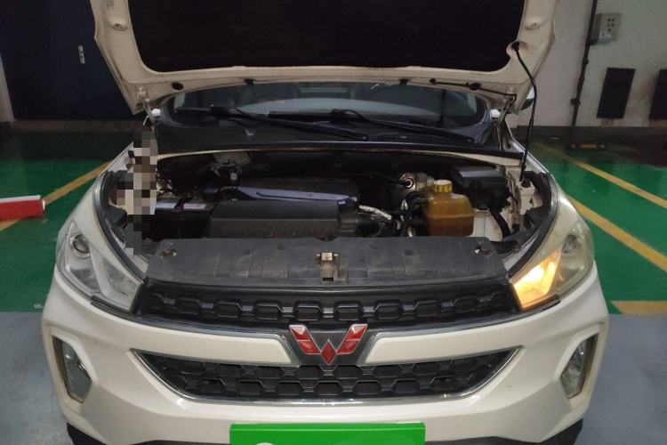Used Wuling Hongguang S3 2018 1.5T Manual Luxury Model China V Standard Engine Bay