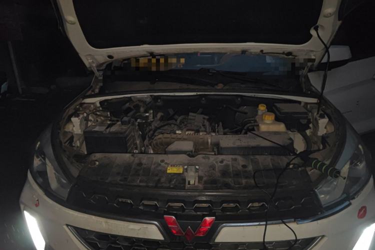 Used Wuling Hongguang S3 2018 1.5L Manual Luxury Model China V Standard Engine Bay