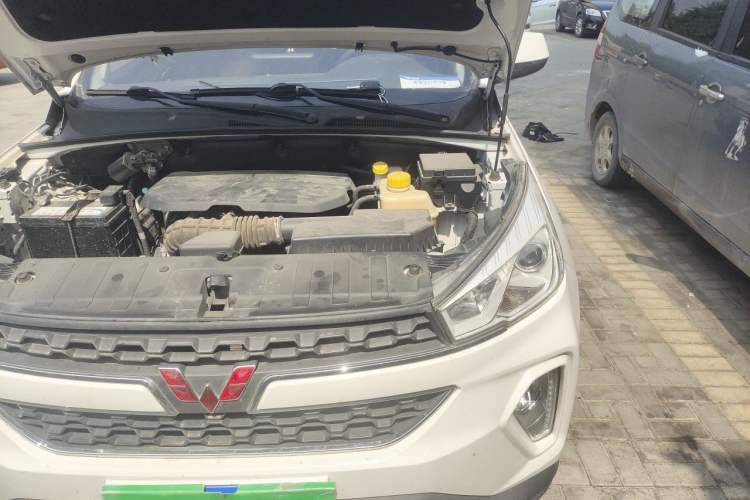 Used Wuling Hongguang S3 2018 1.5L Manual Luxury Model China V Standard Engine Bay Left