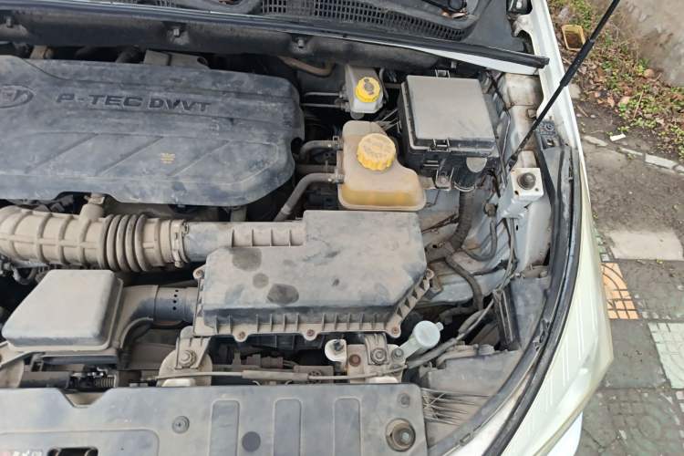 Used Wuling Hongguang S3 2018 1.5L Manual Luxury Model China V Standard Engine Bay Left
