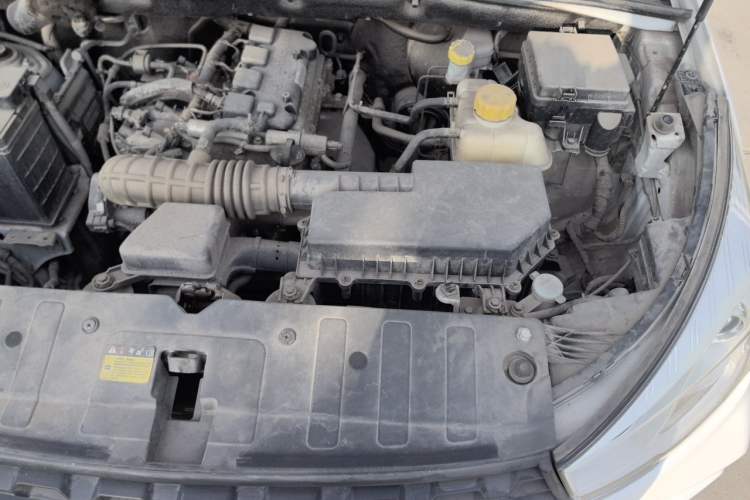 Used Wuling Hongguang S3 2018 1.5L Manual Comfort Model China V Standard Engine Bay Left